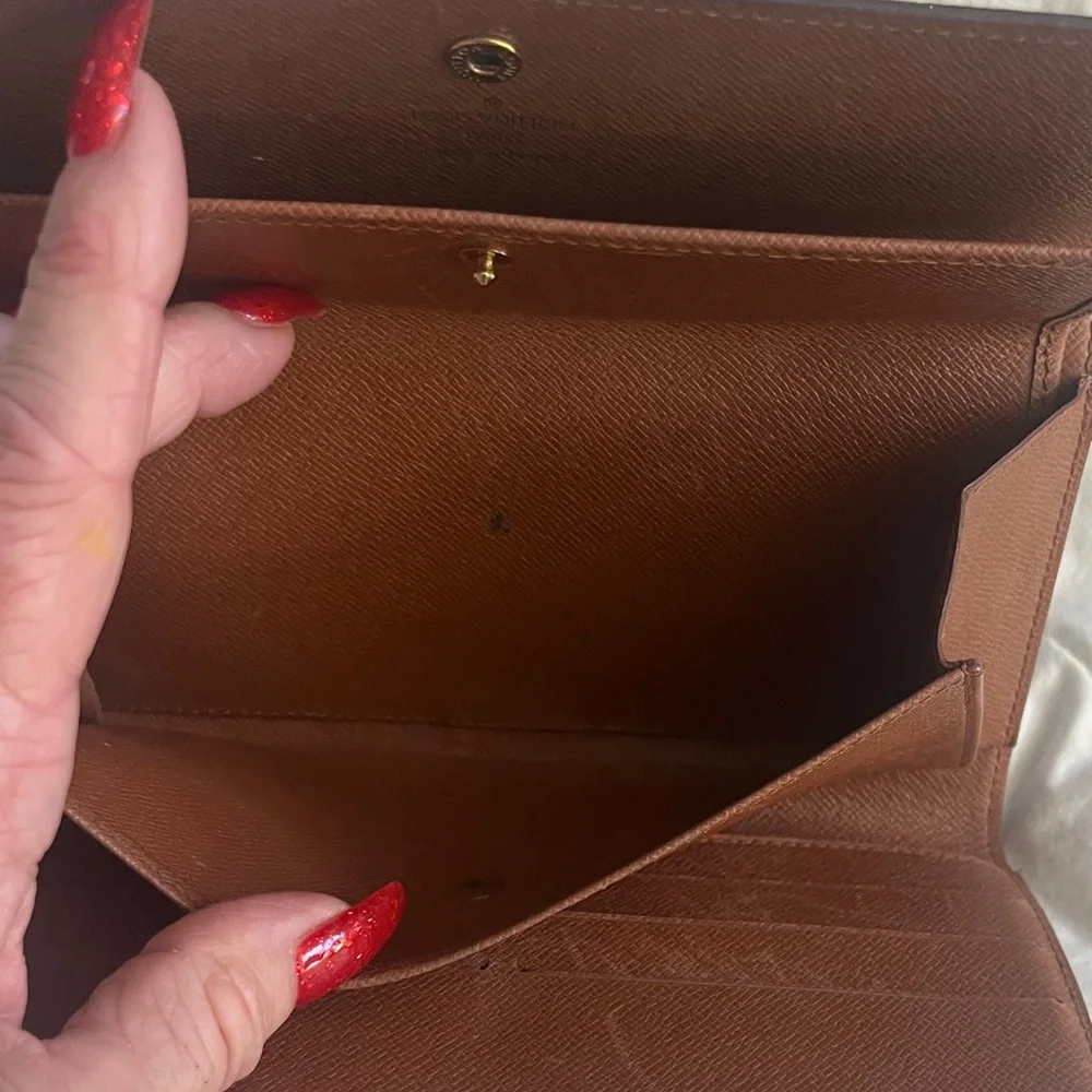 Louis Vuitton Black and Brown Monogram Clutch/Trifold Wallet. - Picture 6 of 14